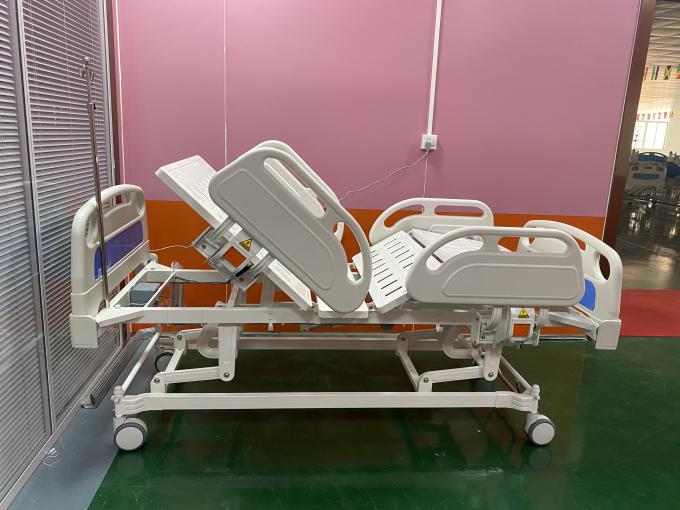 अस्पताल के वार्ड के लिए व्हाइट थ्री फंक्शन इलेक्ट्रिक बेड मेडिकल बेड 0