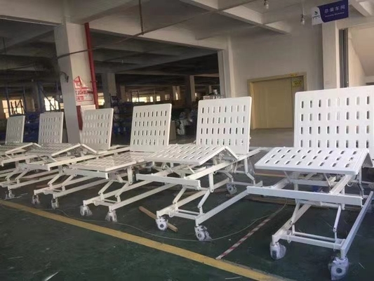 2 क्रैंक अस्पताल मैनुअल रोगी बिस्तर स्टील स्प्रे प्लास्टिक फ्रेम